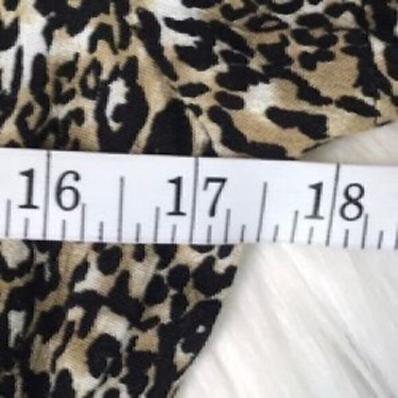 NWT Rewind leopard print off the shoulder romper size XS Pom Pom tassels trendy - Picture 3 of 6